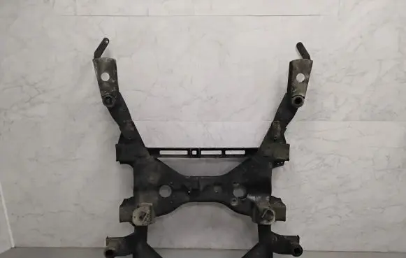 Mercedes-Benz Vito Viano W639 Front subframe A6393301806