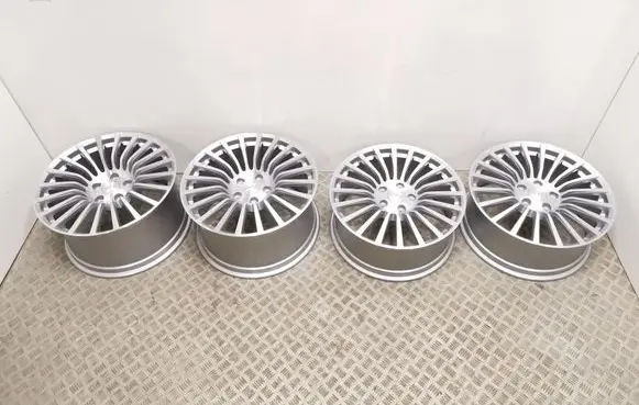R20 alloy rim