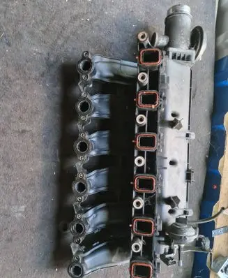 BMW 5 E60 E61 Intake manifold 7789247 7789287 7789329