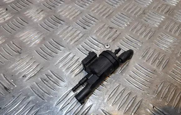 Mercedes-Benz S W221 Turbo solenoid valve 003540999