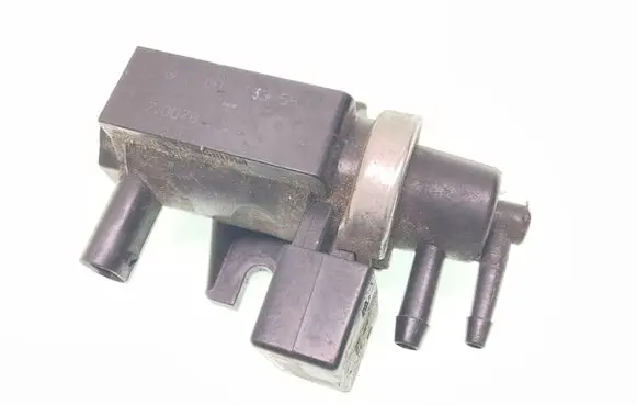 Mercedes-Benz B W245 Turbo solenoid valve A0051535528