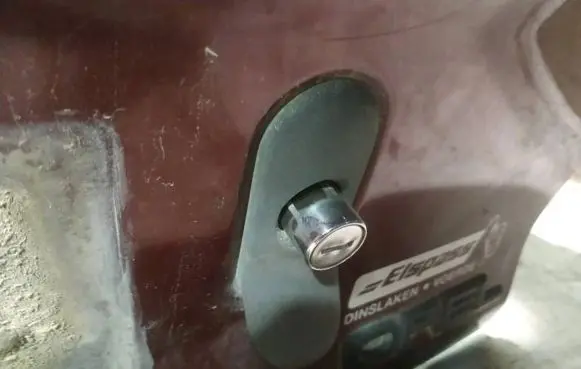 Opel Astra F Tailgate exterior lock 