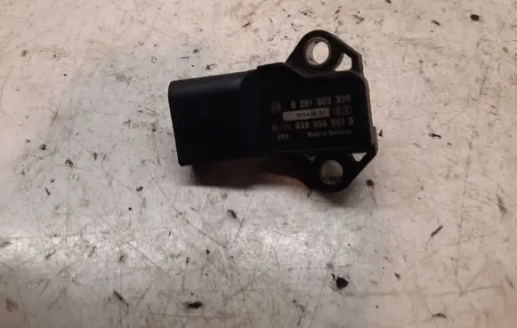 Audi A3 S3 8P Air pressure sensor 038906051B 0281002399