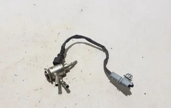 Renault Trafic III (X82) AdBlue injector 2201703112