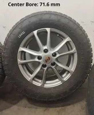 Chrysler Pacifica R18 alloy rim 7P5601025AB