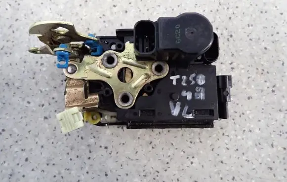 Chevrolet Aveo Rear door lock