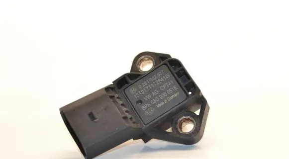 Audi A4 S4 B8 8K Air pressure sensor 03G906051E 0281002977 131017T172641B