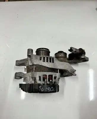 KIA Stonic Generator/alternator 373002U200