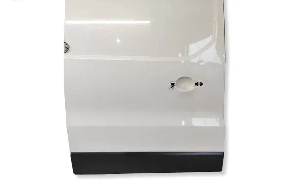 Renault Trafic III (X82) Side sliding door DRZWIPRZESUWNE TWOJEAUTO882182990 RENAULTTRAFICIII
