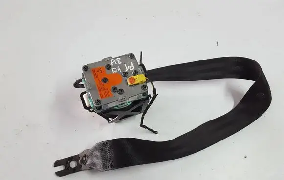 Audi A8 S8 D4 4H Rear seatbelt 