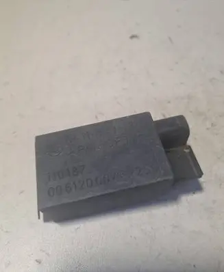 BMW 3 E46 AUC sensor 8391470