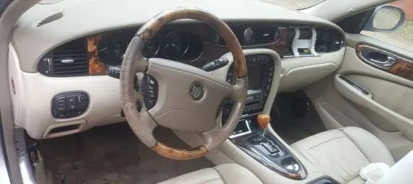 Jaguar XJ X350 Seat set AEK ODA534