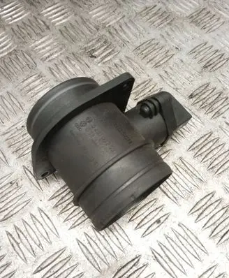 Skoda Octavia Mk2 (1Z) Mass air flow meter 0281002531 038906461B