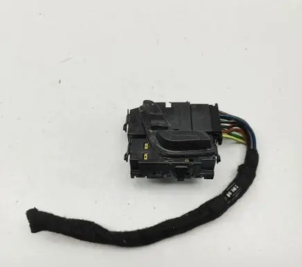 Mercedes-Benz E W212 Seat control switch A2048701958