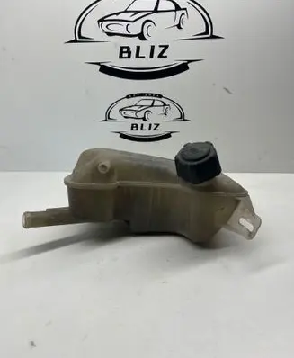 Renault Scenic II - Grand scenic II Coolant expansion tank/reservoir 8200262036