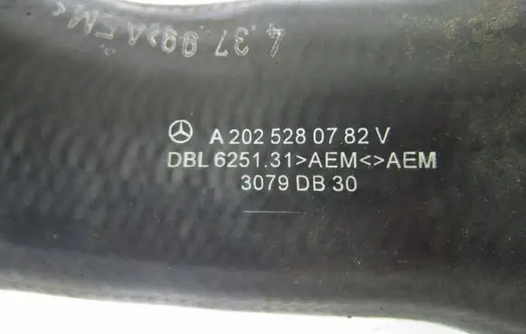 Mercedes-Benz C W202 Engine coolant pipe/hose 2025280782V