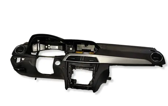 Mercedes-Benz C W204 Dashboard 