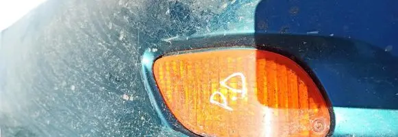 Ford Focus Front indicator light