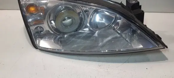 Ford Mondeo Mk III Headlight/headlamp 1S7113005CK 0301174272