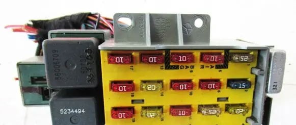 Chrysler PT Cruiser Fuse box set 04794450AC