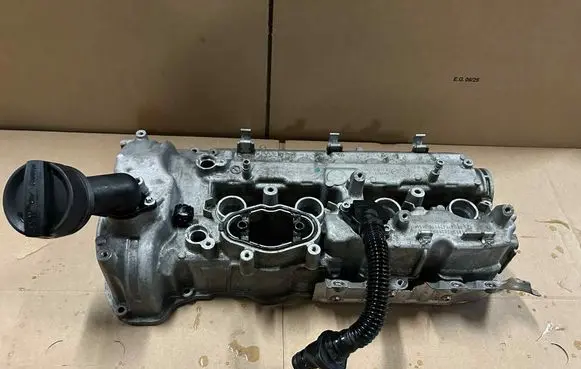 BMW M6 Rocker cam cover 7629992