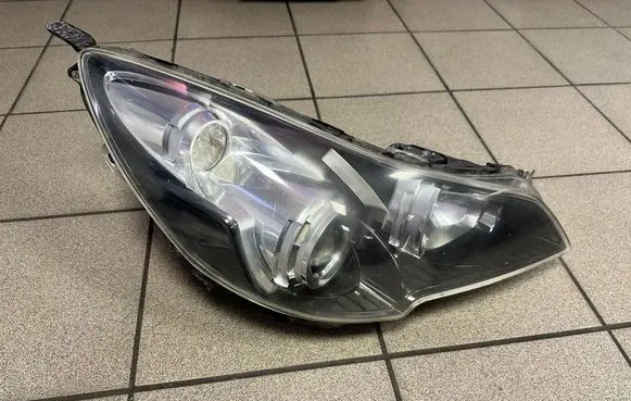 Subaru Legacy Headlight/headlamp 10020068 10020063 10020064