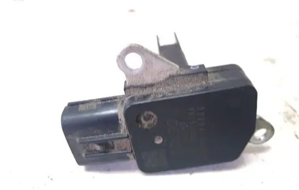 Toyota Avensis T270 Mass air flow meter 222040V020