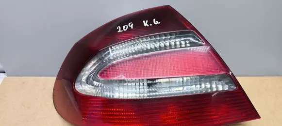 Rear/tail lights