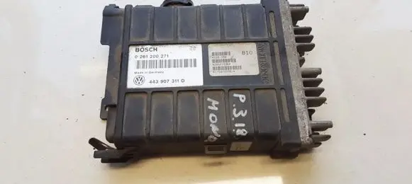 Volkswagen PASSAT B3 Engine control unit/module 0261200271 443907311D
