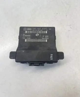 Volkswagen Golf V Gateway control module 1K0907530C 1K0907951