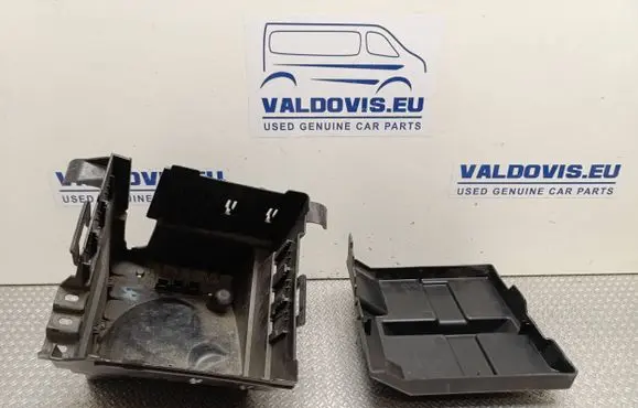 Renault Trafic II (X83) Fuse box set 8200490001 93856636