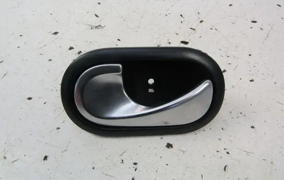 Renault Megane II Front door interior handle 