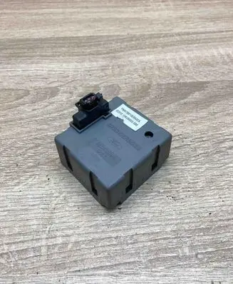 Ford Mondeo MK I Other relay 97BB10E850AA 52010269B L8PYA