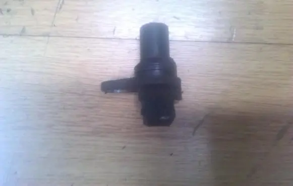 Camshaft position sensor