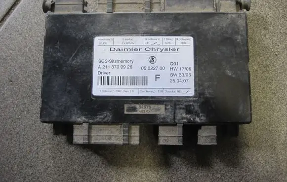 Mercedes-Benz E W211 Seat control module A2118709926