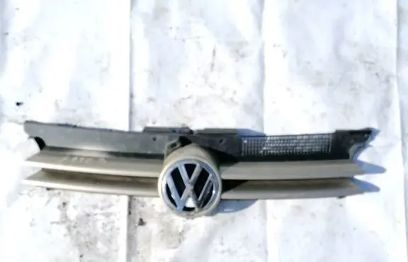 Volkswagen Golf IV Front grill 1J0853655G 1J0853651H