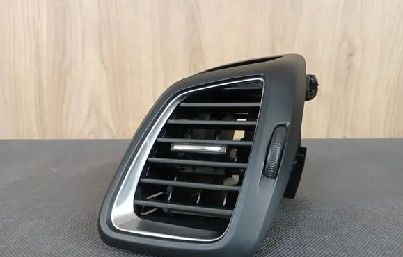 Citroen DS5 Dashboard side air vent grill/cover trim 9670715377