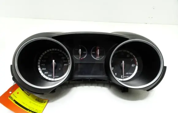 Speedometer (instrument cluster)