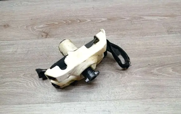 Volvo V70 Spare wheel mounting bracket 8626133 9159082