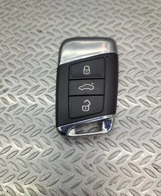 Volkswagen Passat Alltrack Ignition key/card 