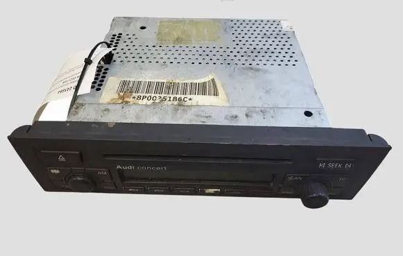 Audi A3 S3 A3 Sportback 8P Radio/CD/DVD/GPS head unit 8P0035186C
