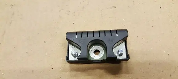 Audi A4 S4 B8 8K Aerial antenna filter 8T8035570