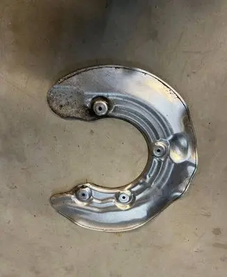 BMW X3 G01 Rear brake disc plate dust cover 6870531