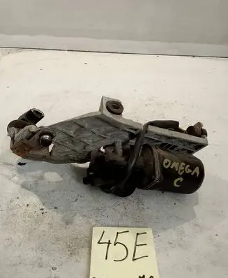 Opel Omega B1 Front wiper linkage and motor 90510103