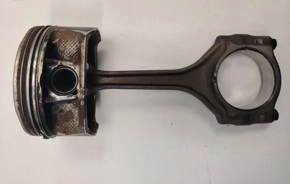 Chrysler Pacifica Piston with connecting rod 68223465AD 68223465AC