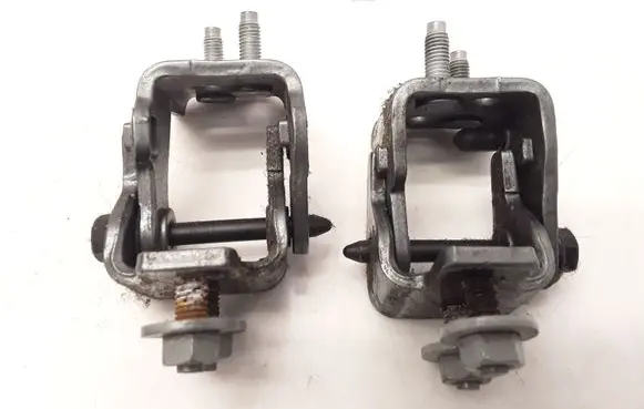 Rear door hinge set
