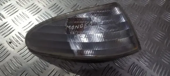Ford Mondeo MK I Front indicator light