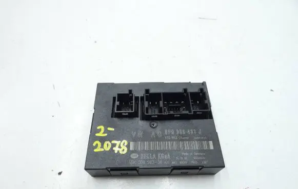 Audi A3 S3 8P Comfort/convenience module 8P0959433J 06000620 S00807H11