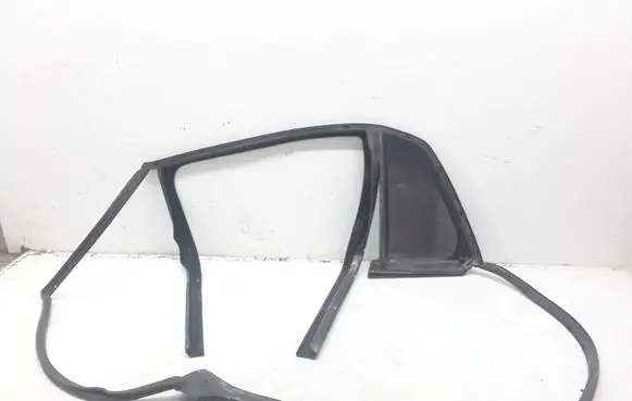 Volkswagen Phaeton Rear vent window glass 43R00367