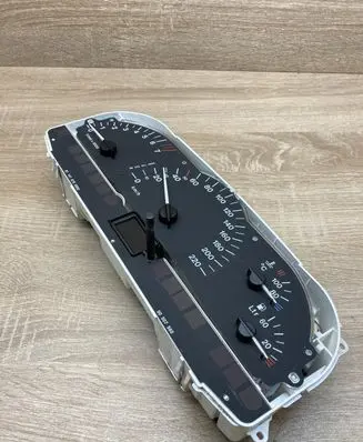 Opel Vectra B Speedometer (instrument cluster) 90504243BE 90504243 110008733
